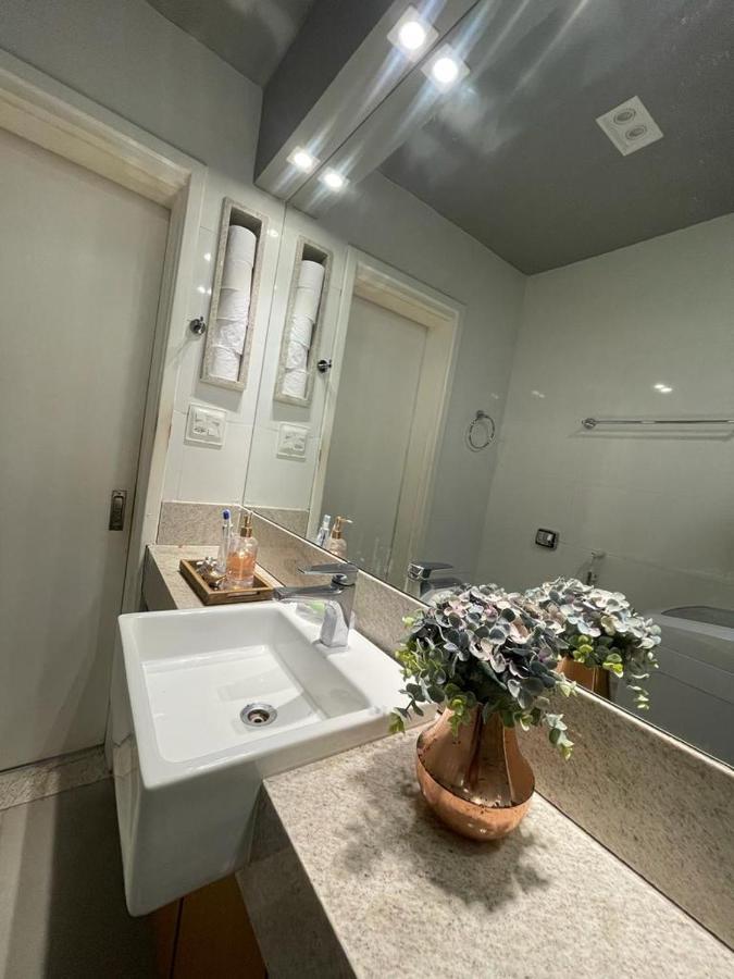 Apartmán Lindo Apartamento Mobiliado, Uma Quadra Da Praia! Rio de Janeiro Exteriér fotografie